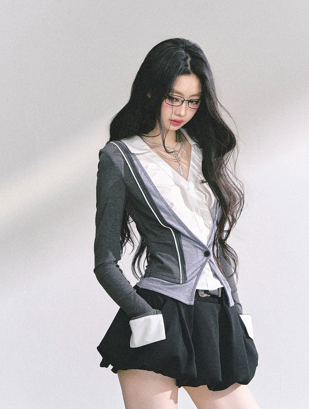 Fake Two-Piece V-neck Shirt DIA0543
