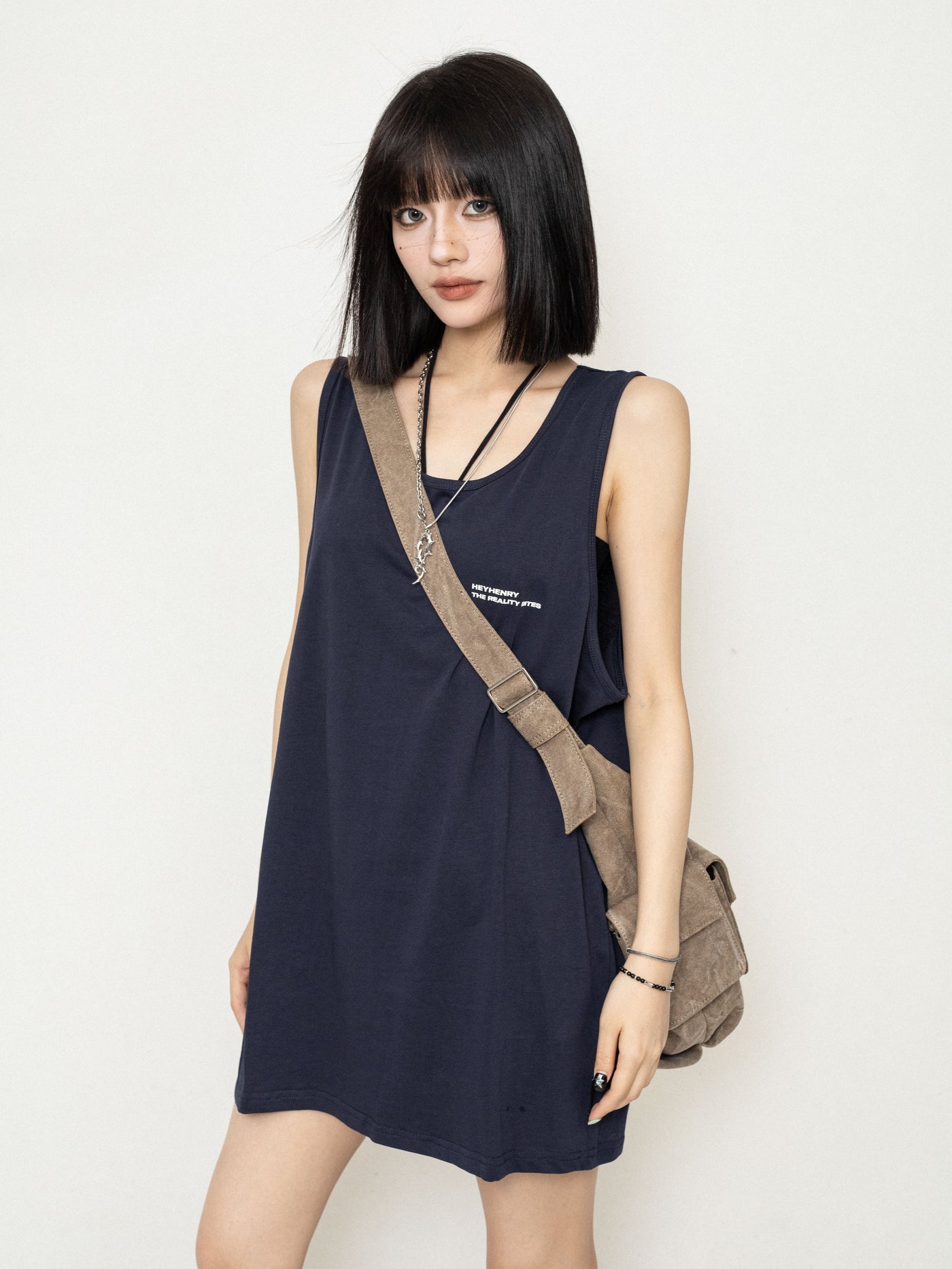 Simple Loose Casual Sleeveless Top ZER0218