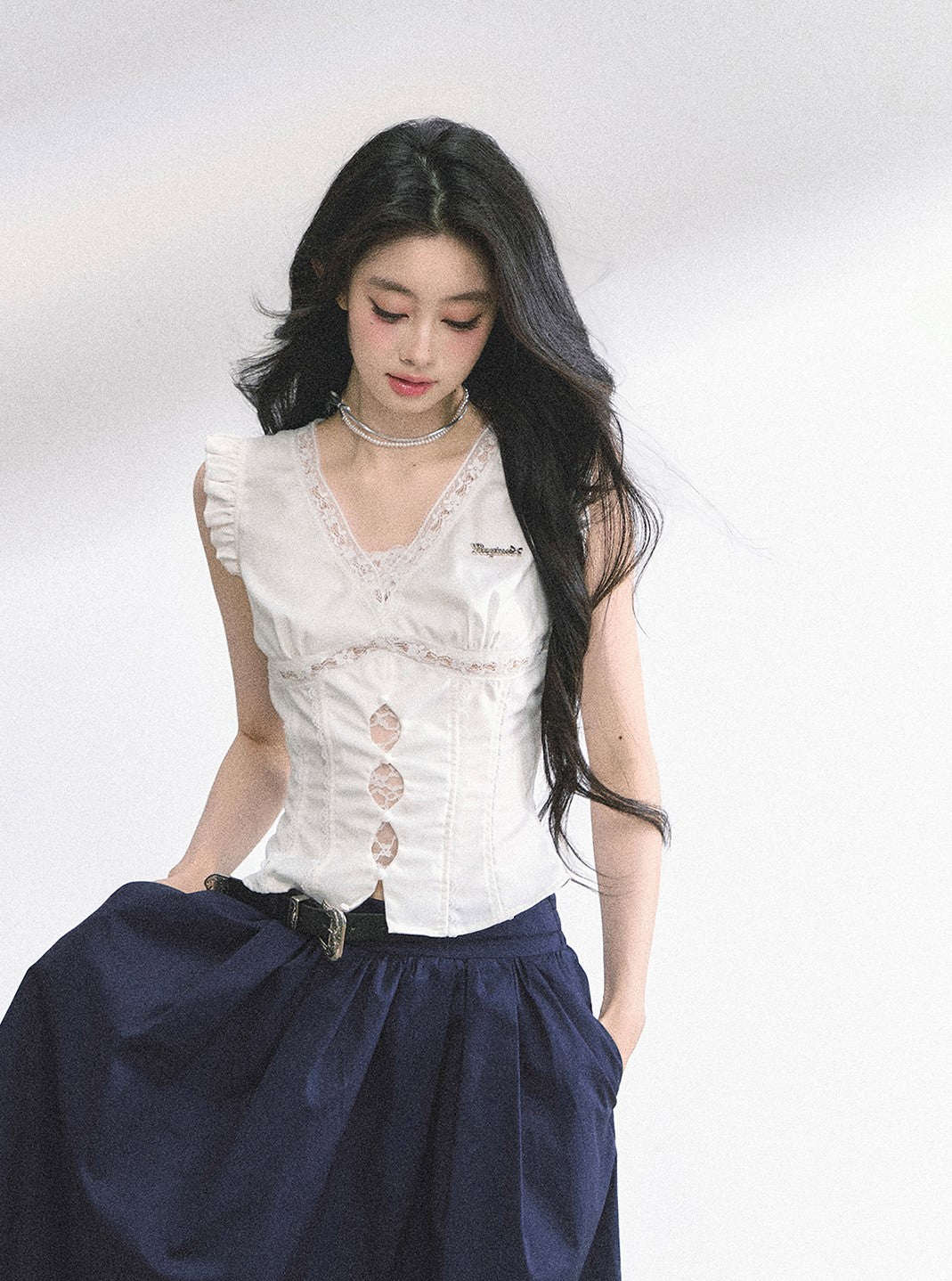 V-neck Lace Small Flying Sleeve Shirt DIA0523