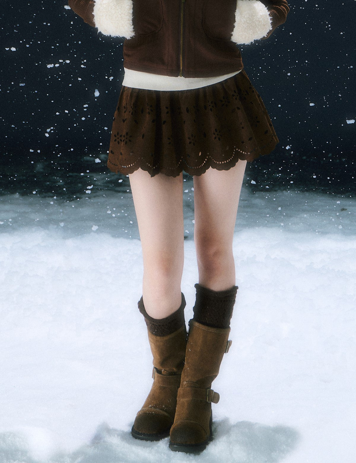 Retro Hollowed-out Jacquard Mini Skirt WEE0111