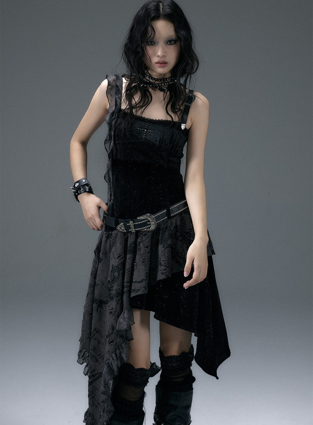 Retro Palace Dark Punk Irregular Velvet Splicing Suspender Dress NOR0131