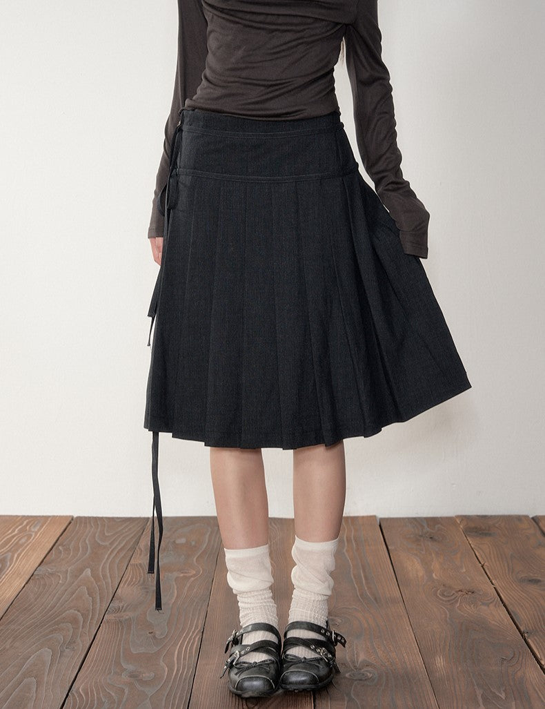 Dark Grey Preppy Style Pleated Skirt SOO0020