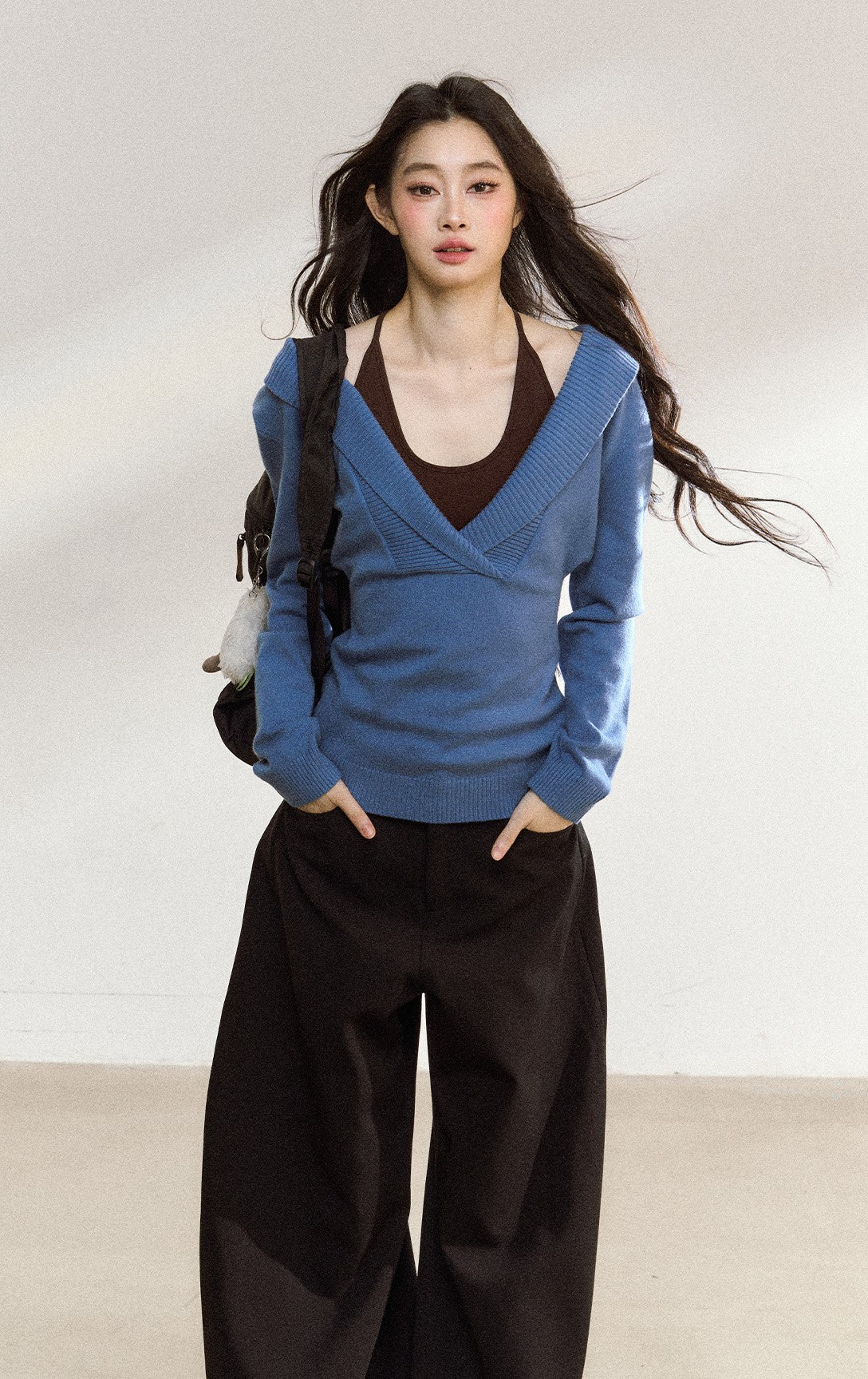Blue V-neck Loose Sweater SHI0221