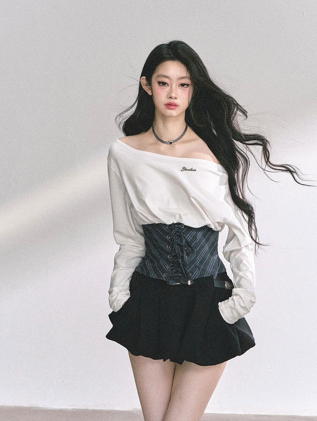 Oblique Shoulder Loose T-shirt DIA0544