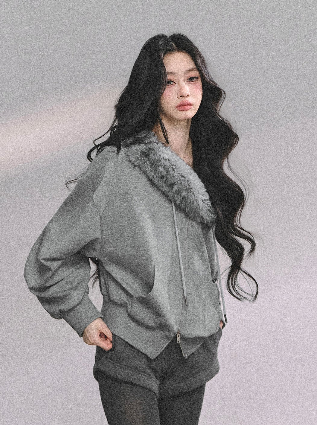 Fur Collar Sweatshirt/Shorts DIA0624