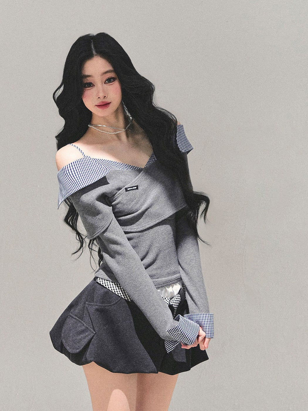 Off-Shoulder Long-Sleeve Plaid T-Shirt DIA0692