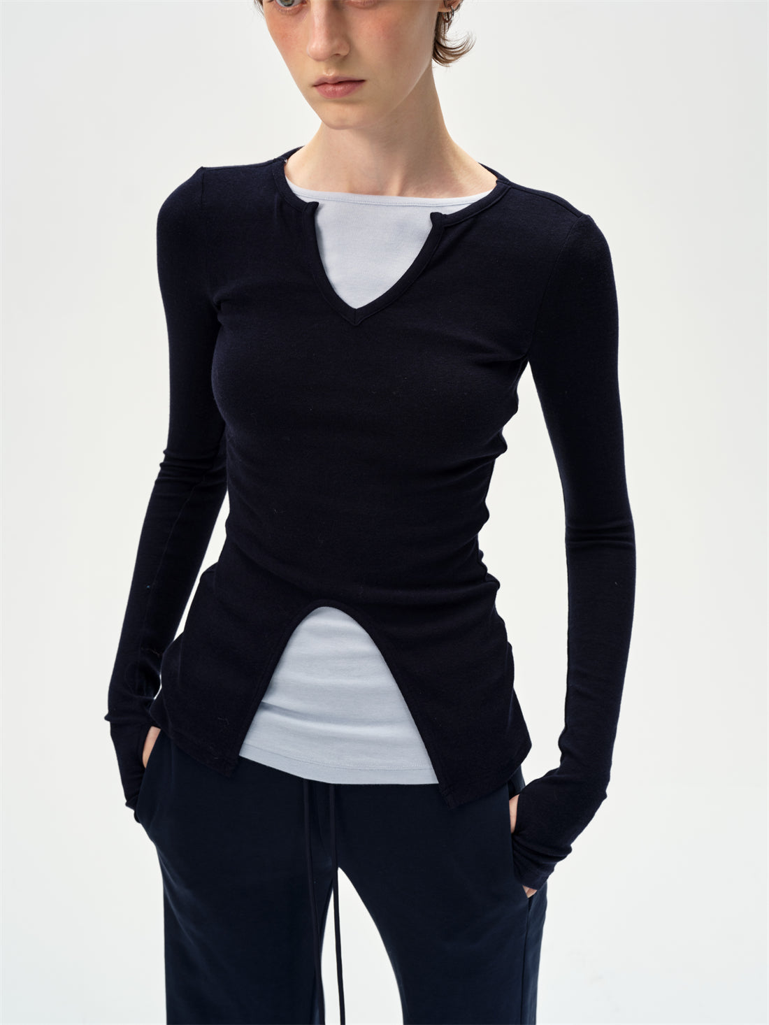 V-neck Patchwork Slit Hem T-shirt CUR0263