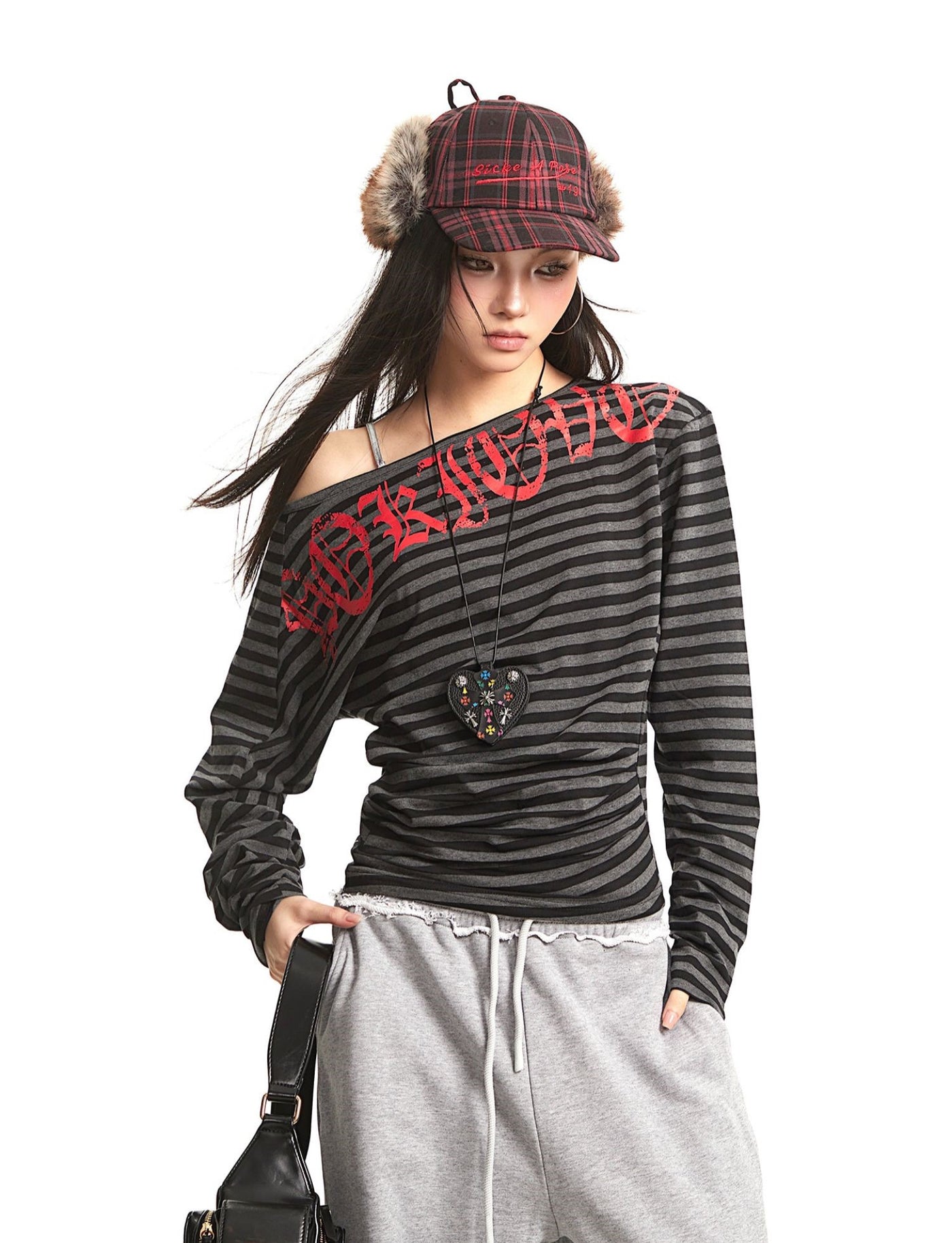 Striped Oblique Shoulder Long-sleeved T-shirt UNC0279