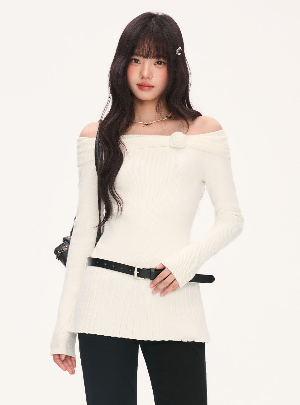 Off-Shoulder Floral Sweater WEE0072