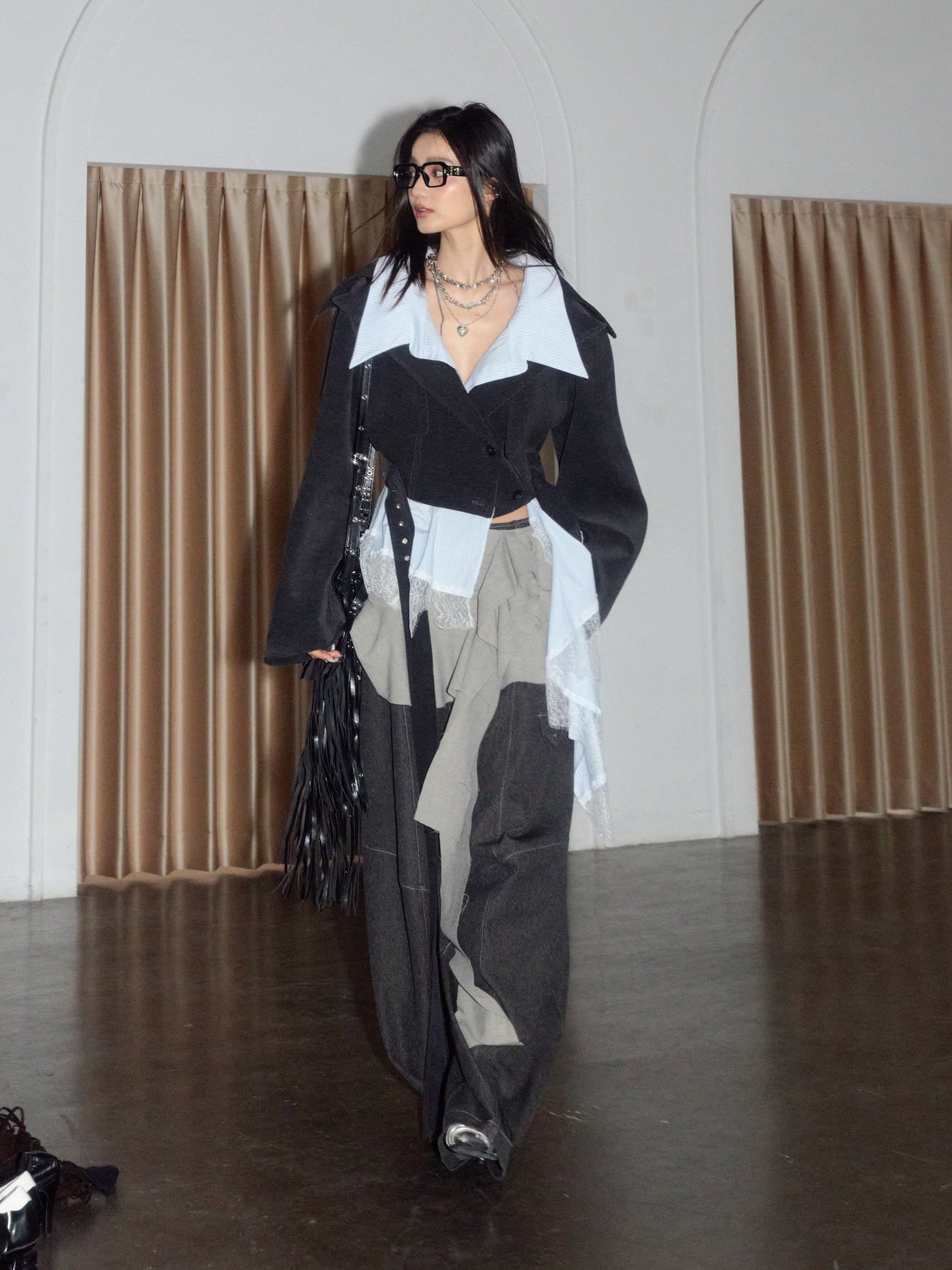 Off-Shoulder Faux Two-Piece Lace Short Jacket JNY0270