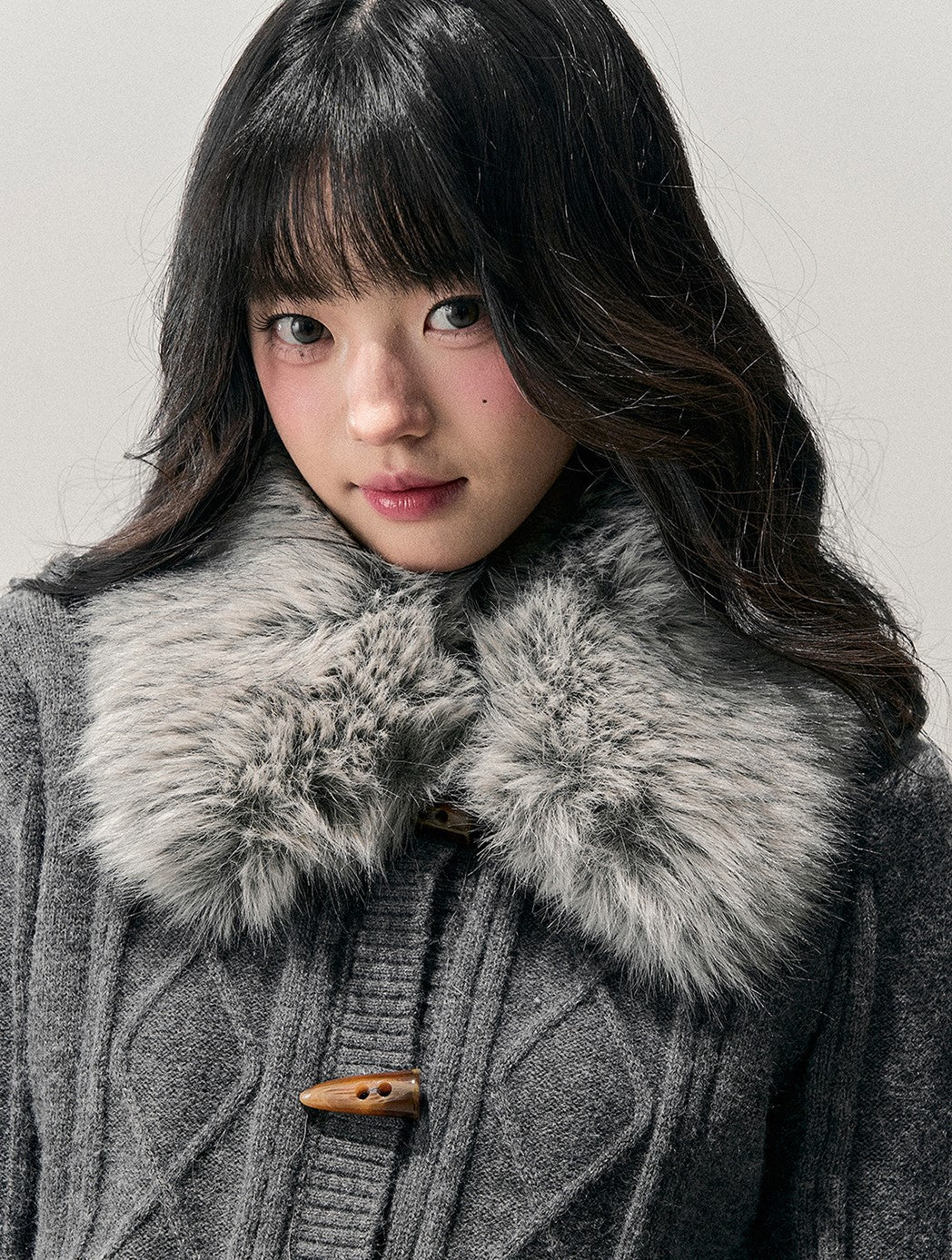 Fur collar Horn Button Cable Knit Cardigan DIA0759