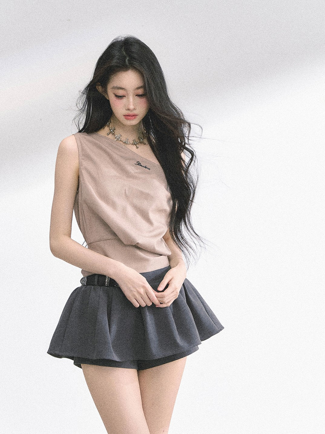 Slim Waist Off-shoulder Top DIA0494