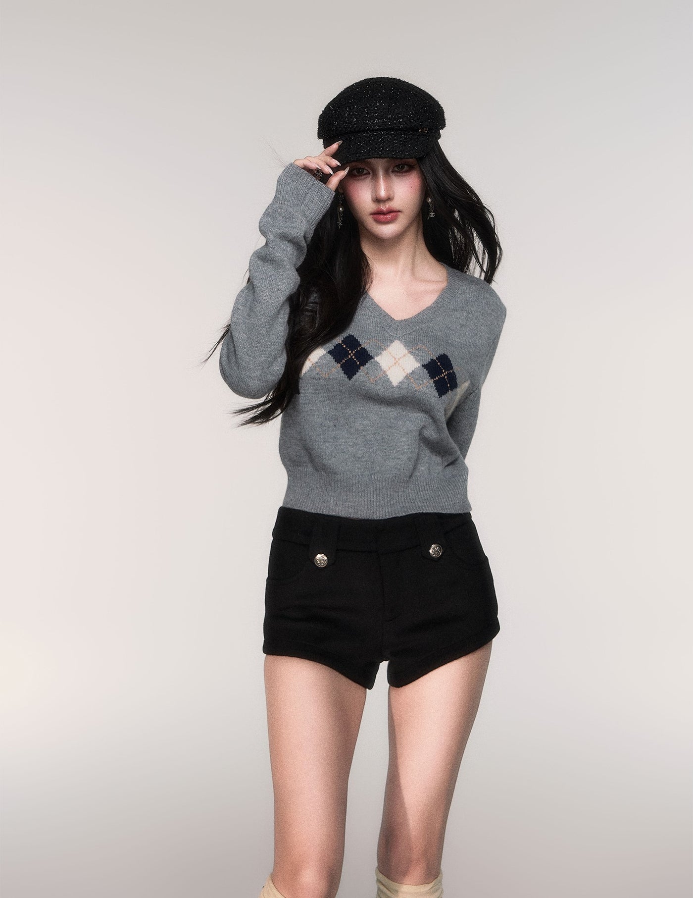 Diamond Pattern V-Neck Sweater LUL0200