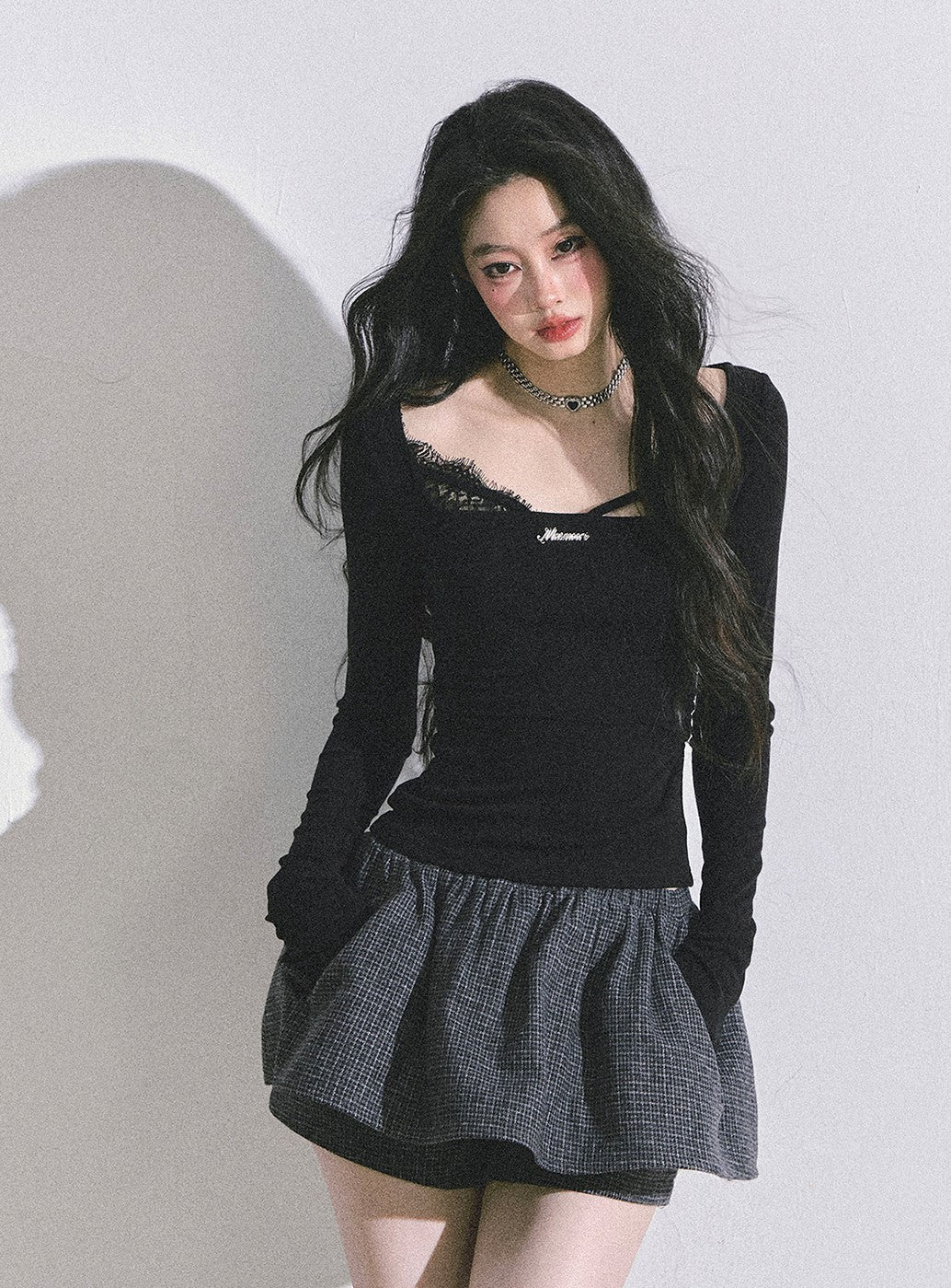Long-sleeved Lace Slim T-shirt DIA0600