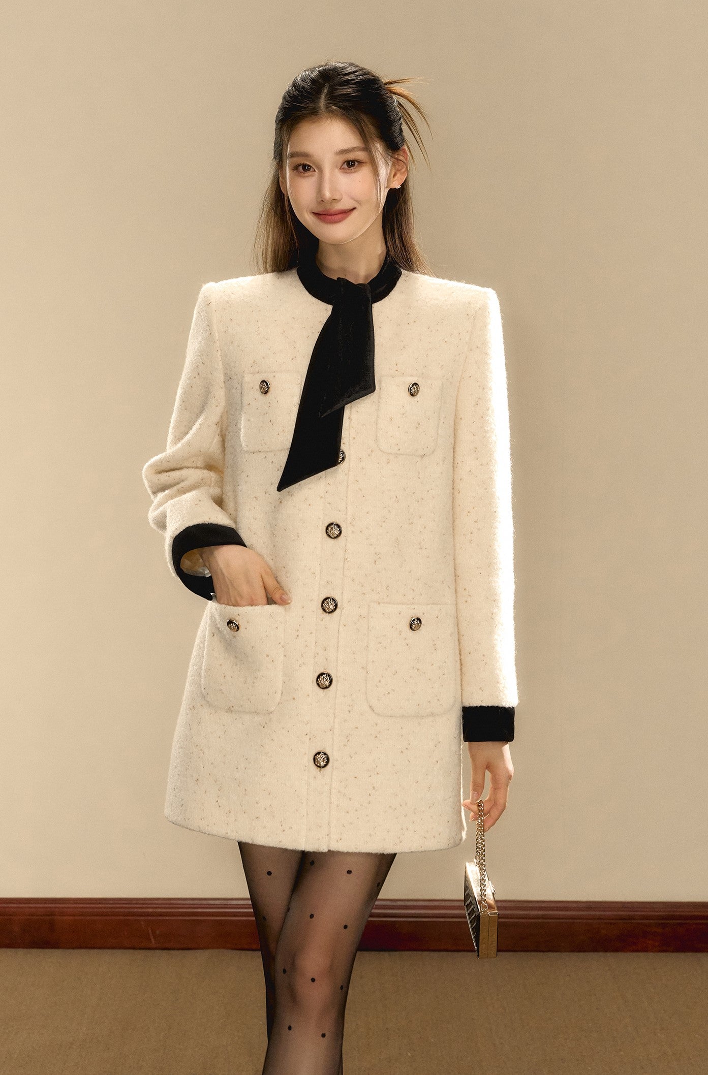 French Style High-end Bow Gold Button Contrast Coat OSH0086