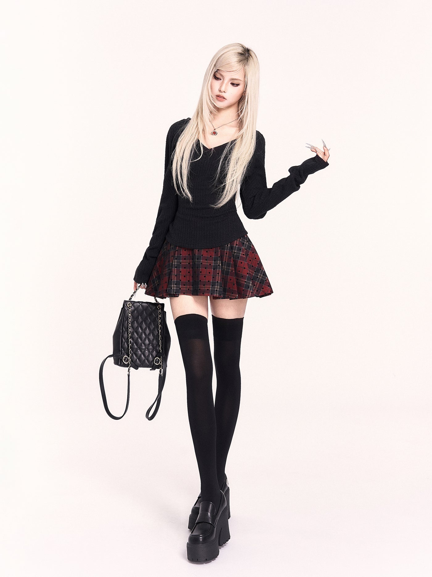 Slimming V-neck Cable Sweater VOC0475