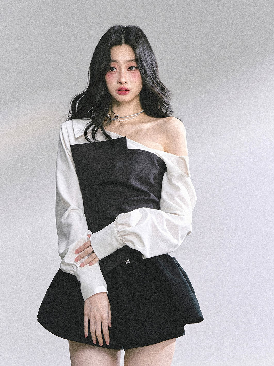Fake Two-piece Off-shoulder Shirt DIA0556