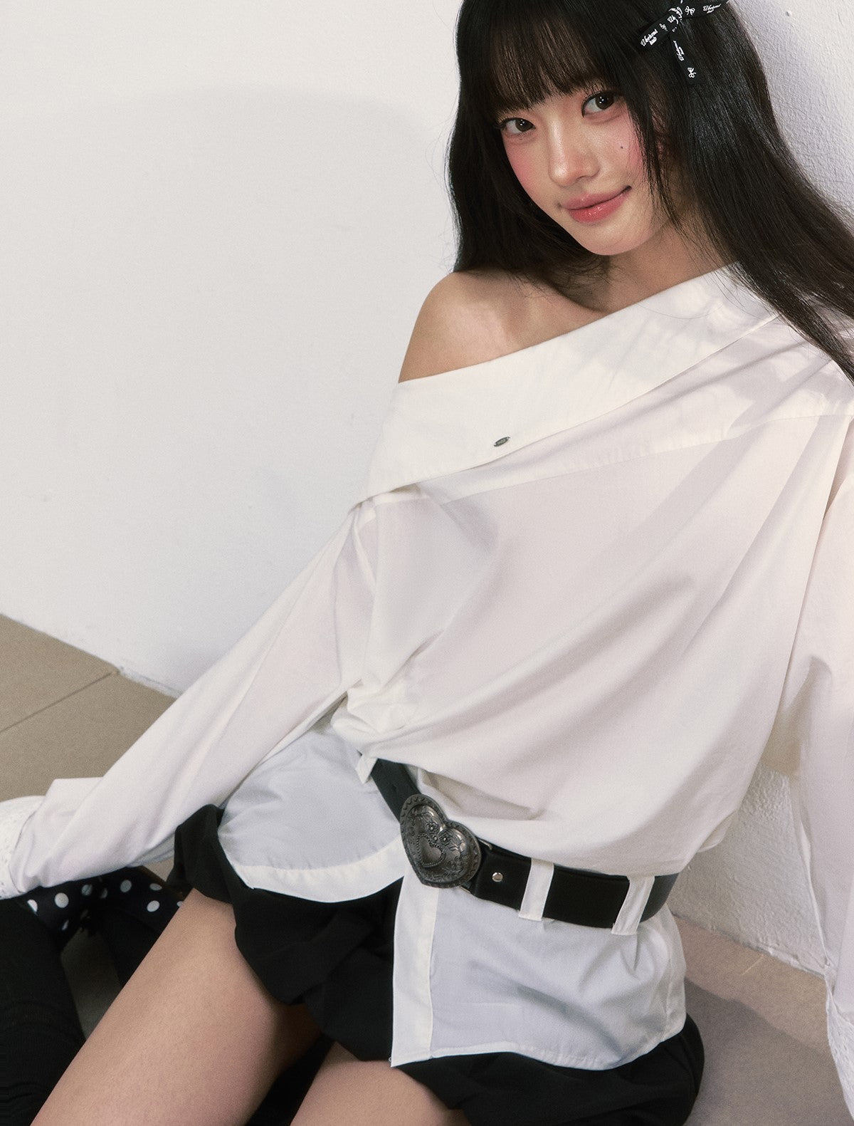 Oblique Shoulder White Shirt WEE0015