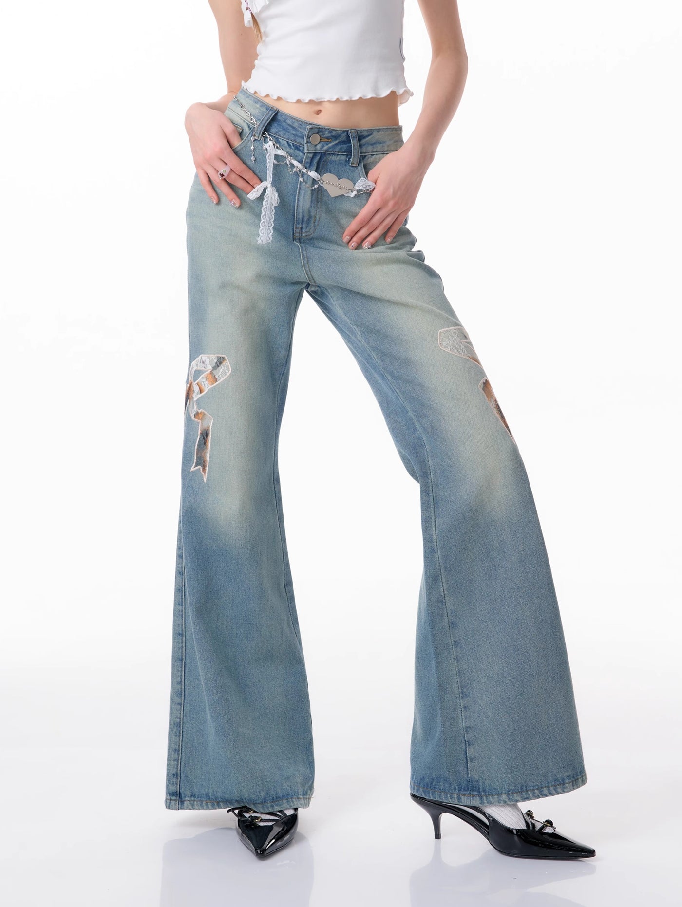High-waist Bow Patch Micro-flared Jeans ZIZ0078