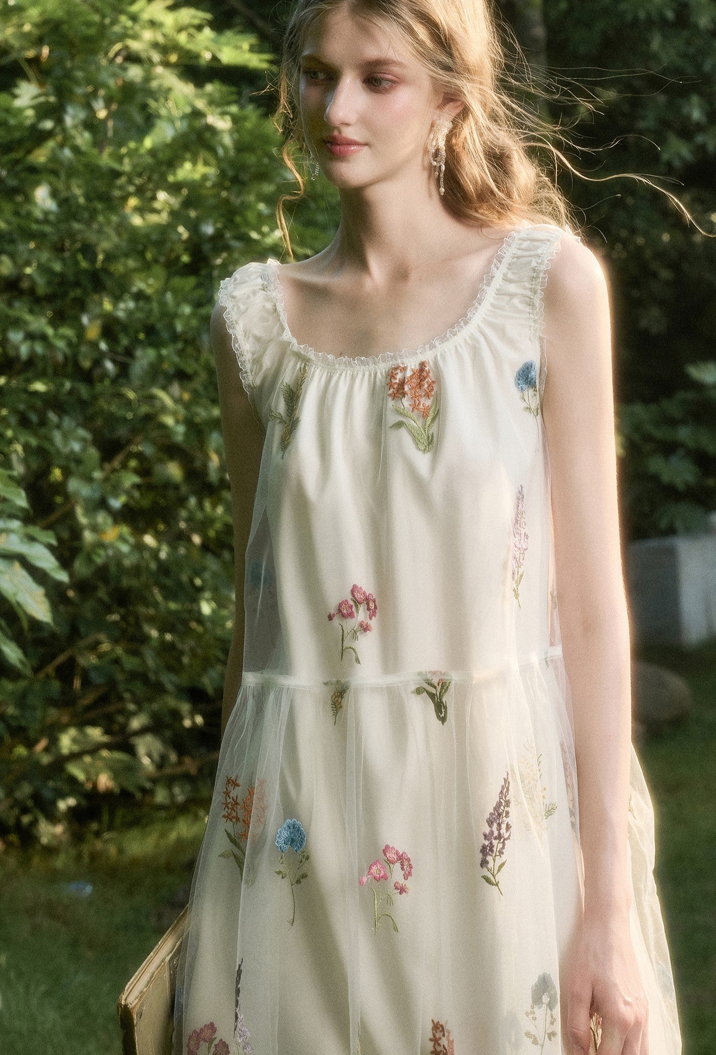 Tulle Flowing Flowers Embroidery Dress GRO0167
