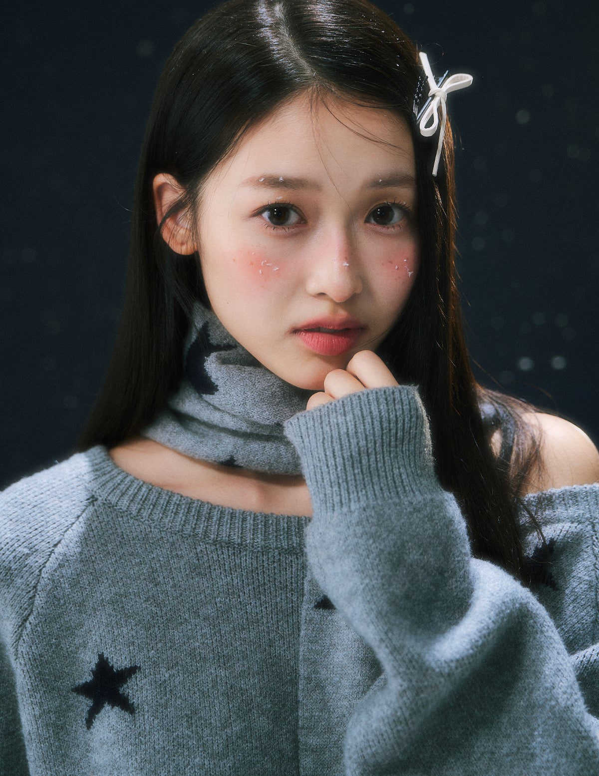 Star Jacquard Off-Shoulder Sweater WEE0105