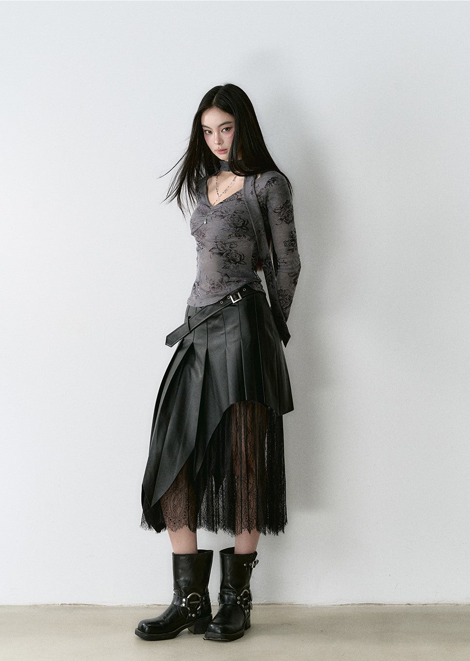 Lace Splicing Leather Pleated Skirt VIA0169