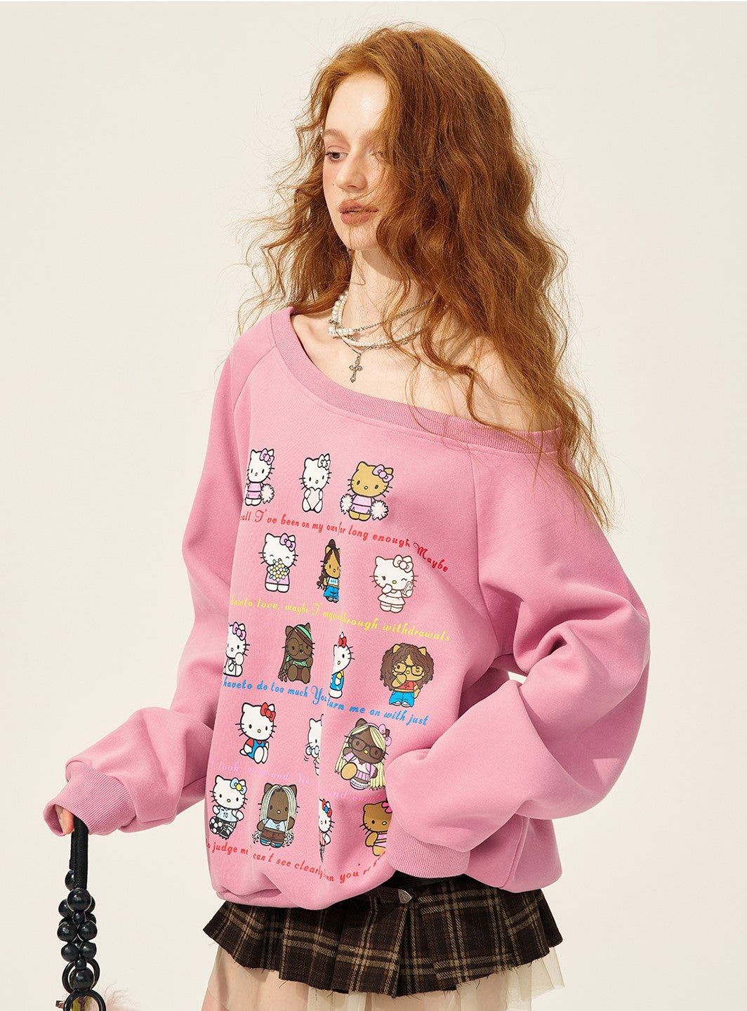 Off-shoulder los over<tc>size</tc> sweatshirt DIA0202