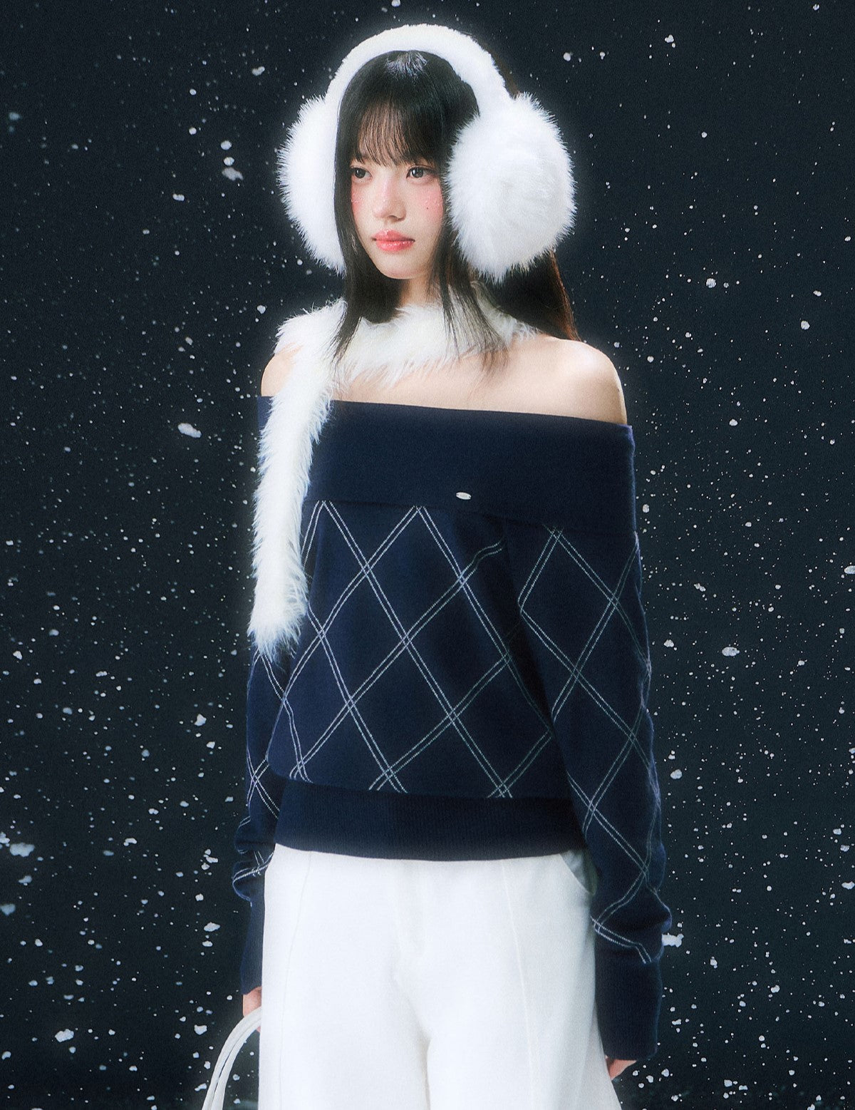 Off-Shoulder Diamond Pattern Sweater WEE0107