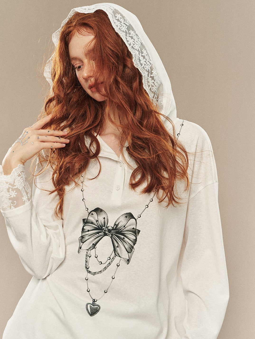 White Splicing Lace Slim Hoodie DIA0207