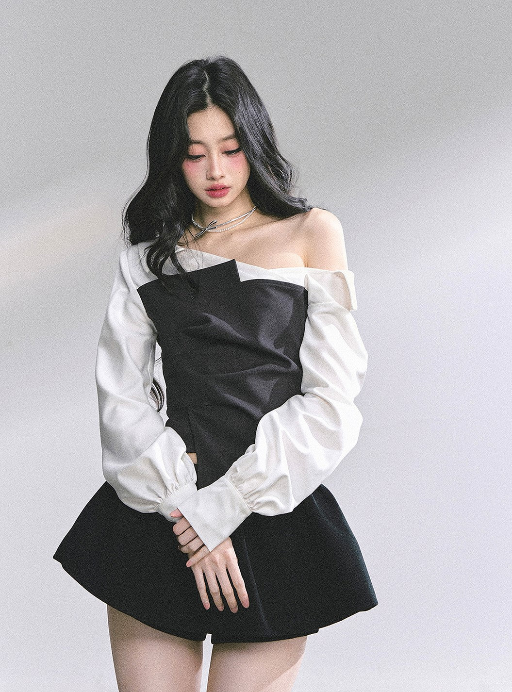 Fake Two-piece Off-shoulder Shirt DIA0556