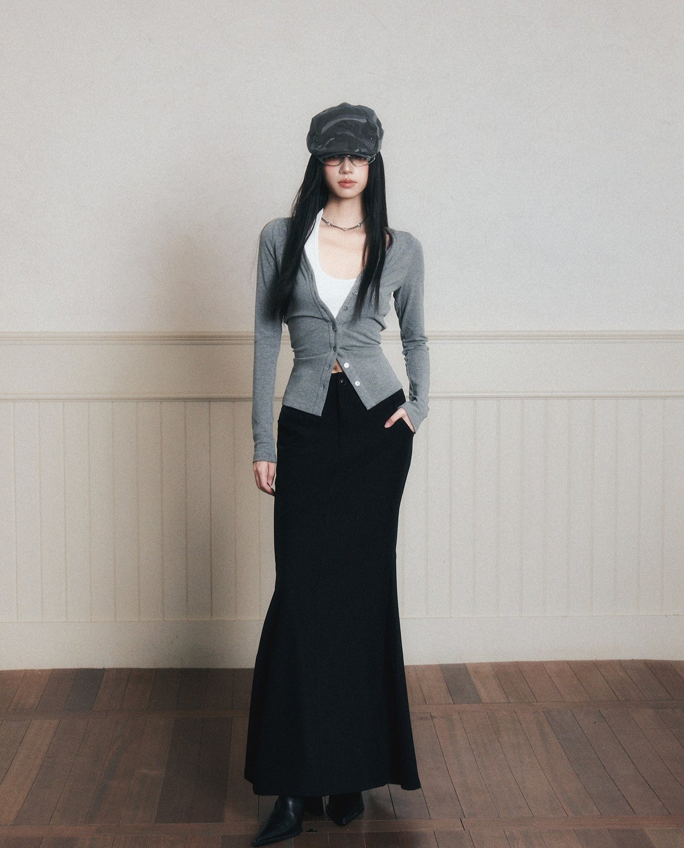 Back Slit Long Fishtail Skirt LUL0178