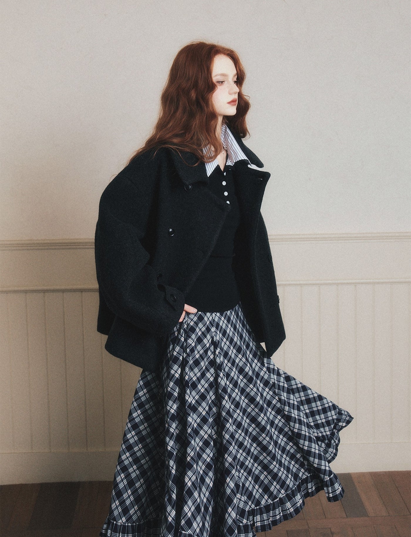 Contoured Double-Breasted Short Jacket LUL0182