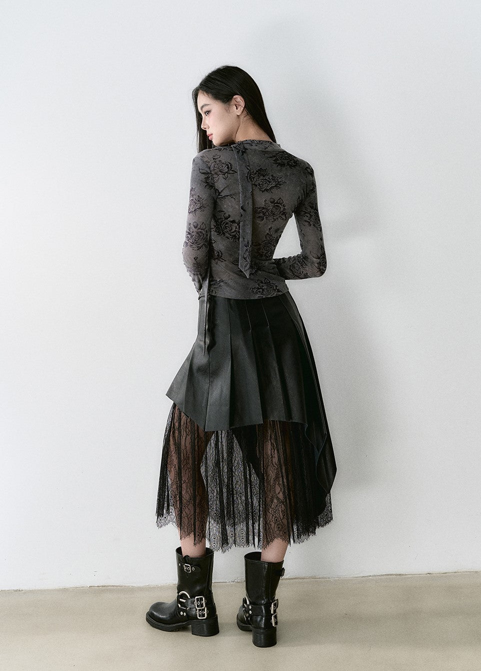 Lace Splicing Leather Pleated Skirt VIA0169