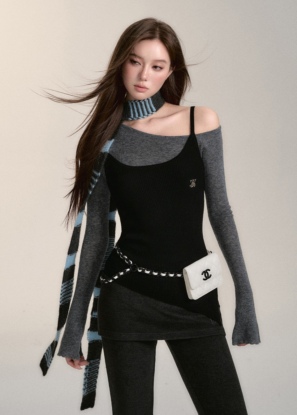 Slim Fit Design Wool Irregular One-shoulder Sweater VIA0189