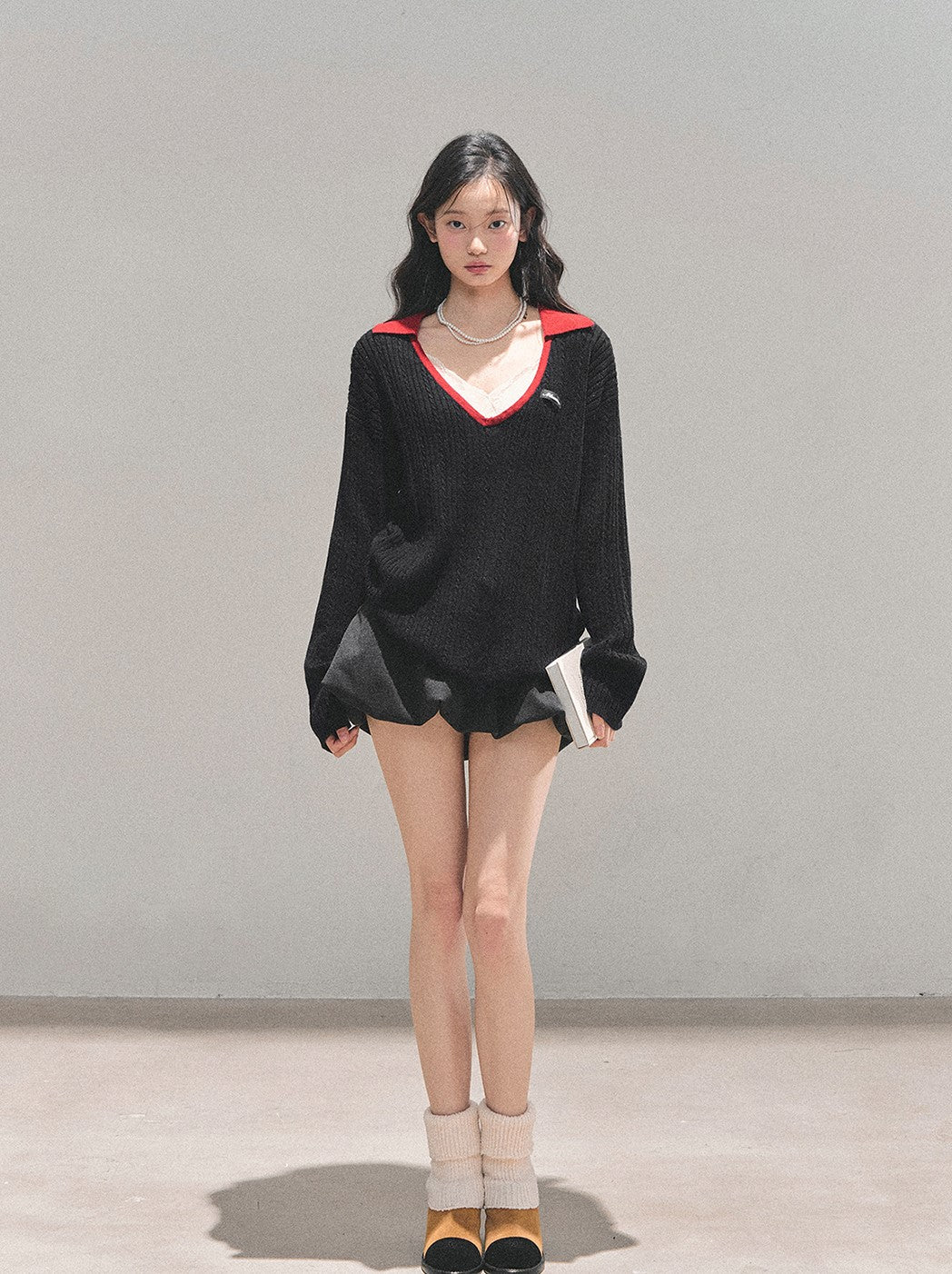 Large V-neck Casual Sweater DIA0726