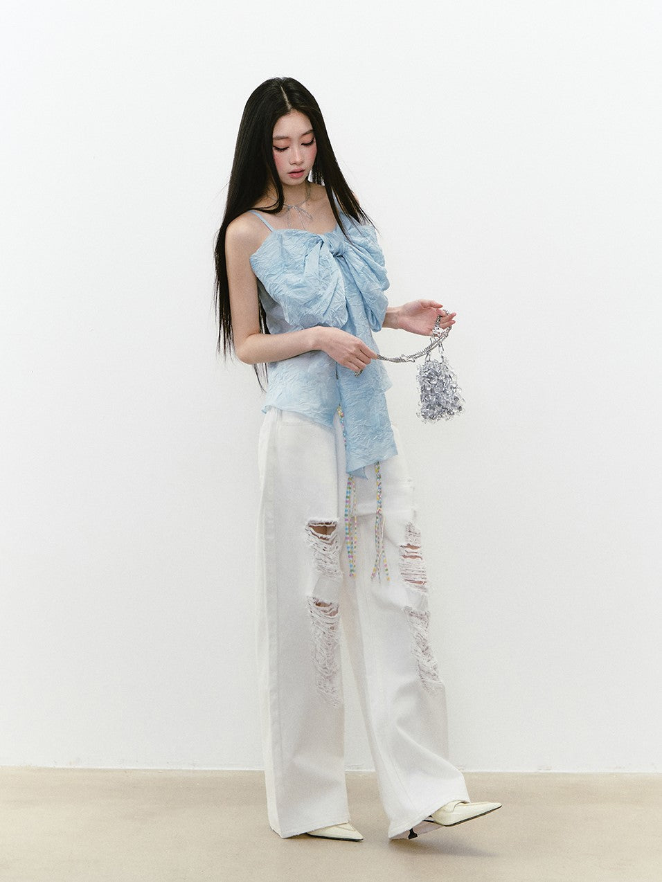 Large Hole Casual Rhinestone Jeans VIA0275