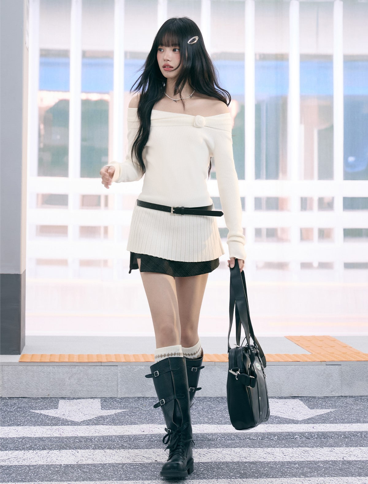 Off-Shoulder Floral Sweater WEE0072