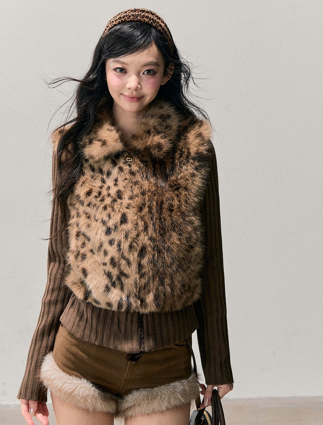 Brown Plush Warm Belt Shorts DIA0769