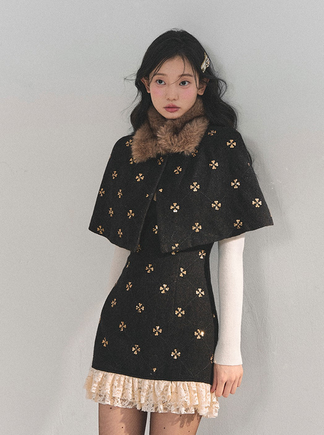 Sequins Design Dress/Detachable Fur Collar Cape DIA0750