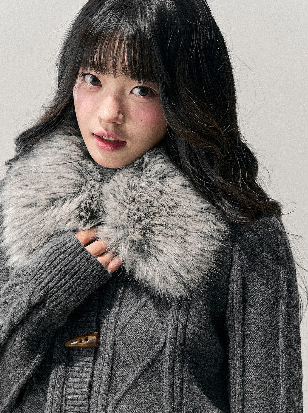 Fur collar Horn Button Cable Knit Cardigan DIA0759