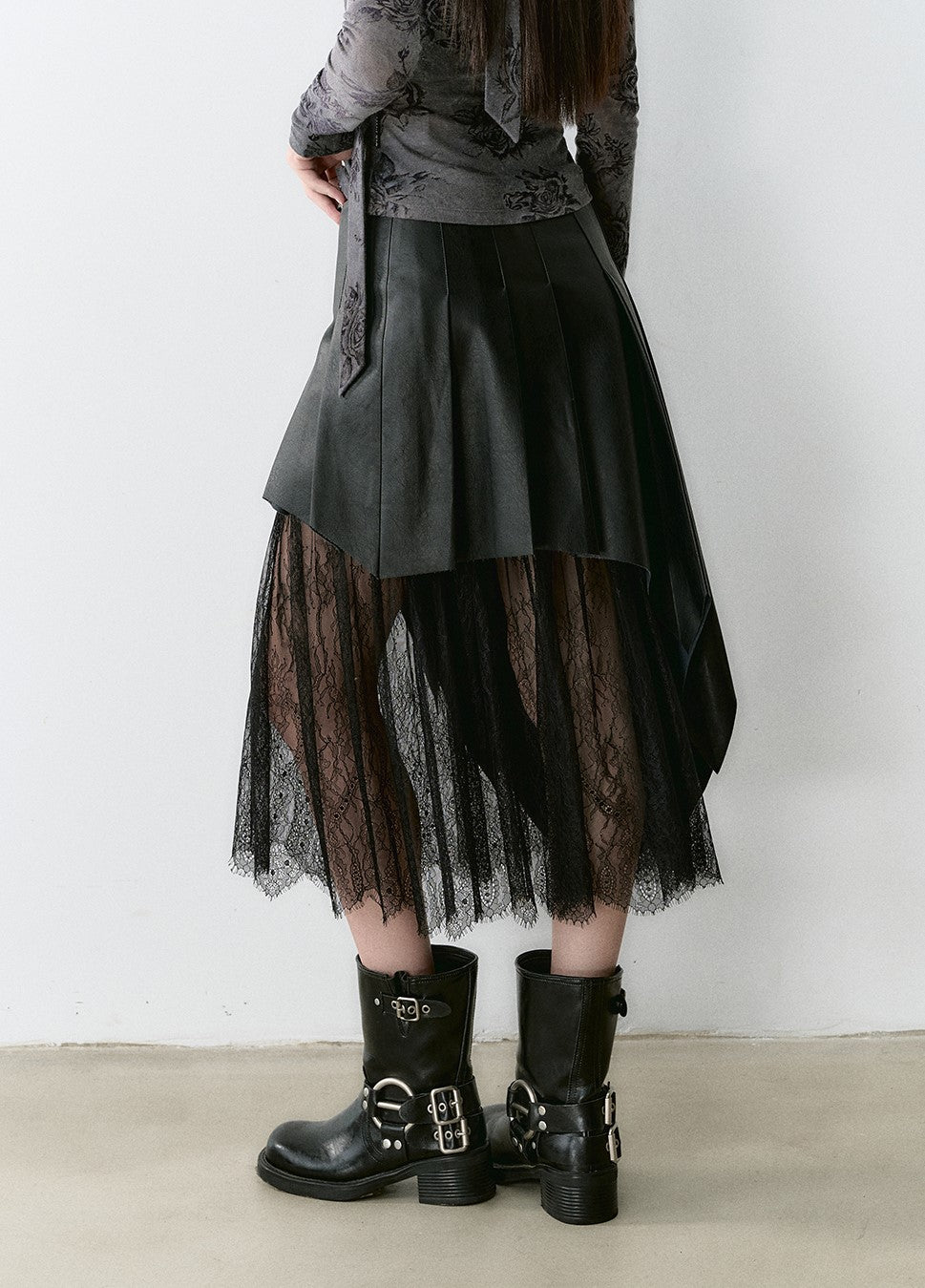 Lace Splicing Leather Pleated Skirt VIA0169