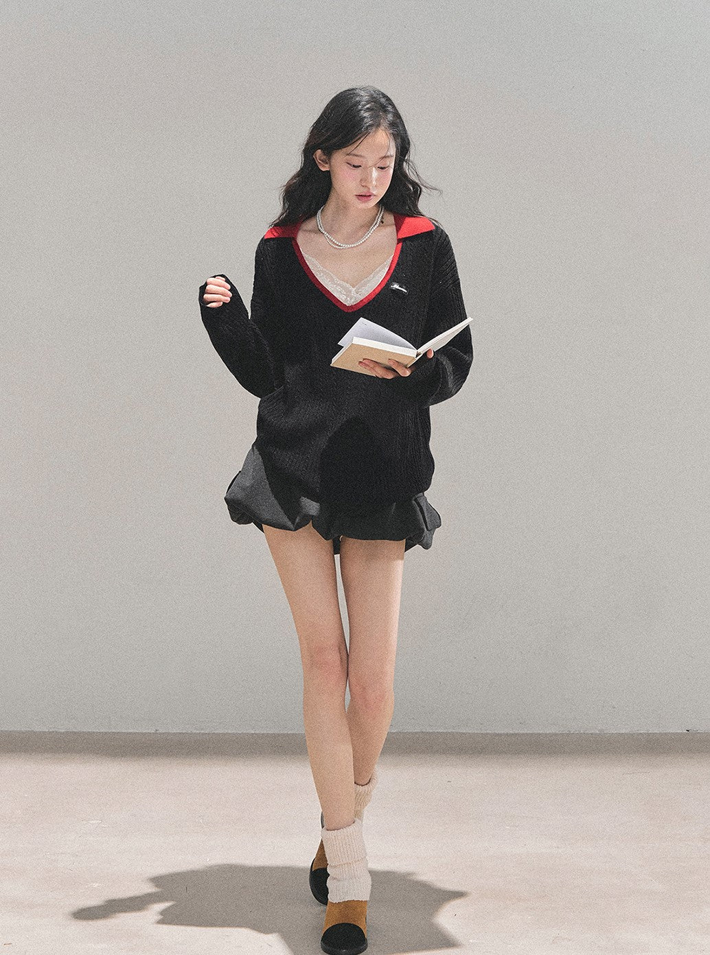 Large V-neck Casual Sweater DIA0726