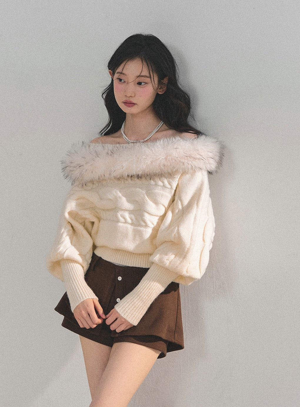 Off-Shoulder Fleece Sweater DIA0709