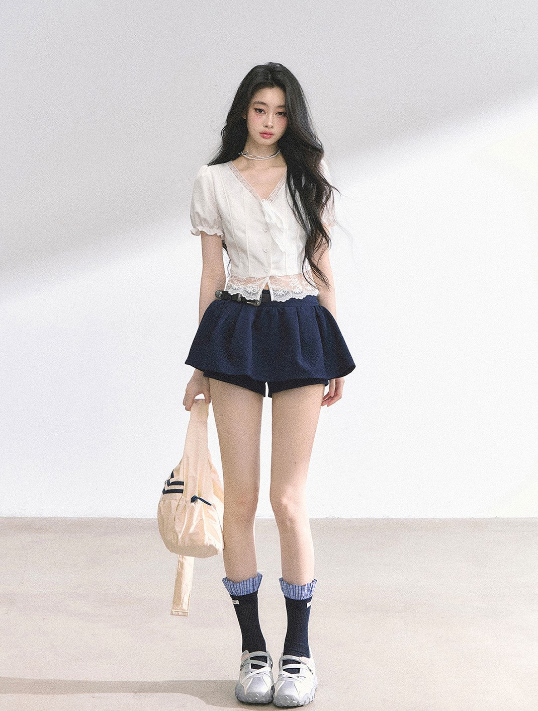 Lace V-neck Puff Sleeve Shirt DIA0521