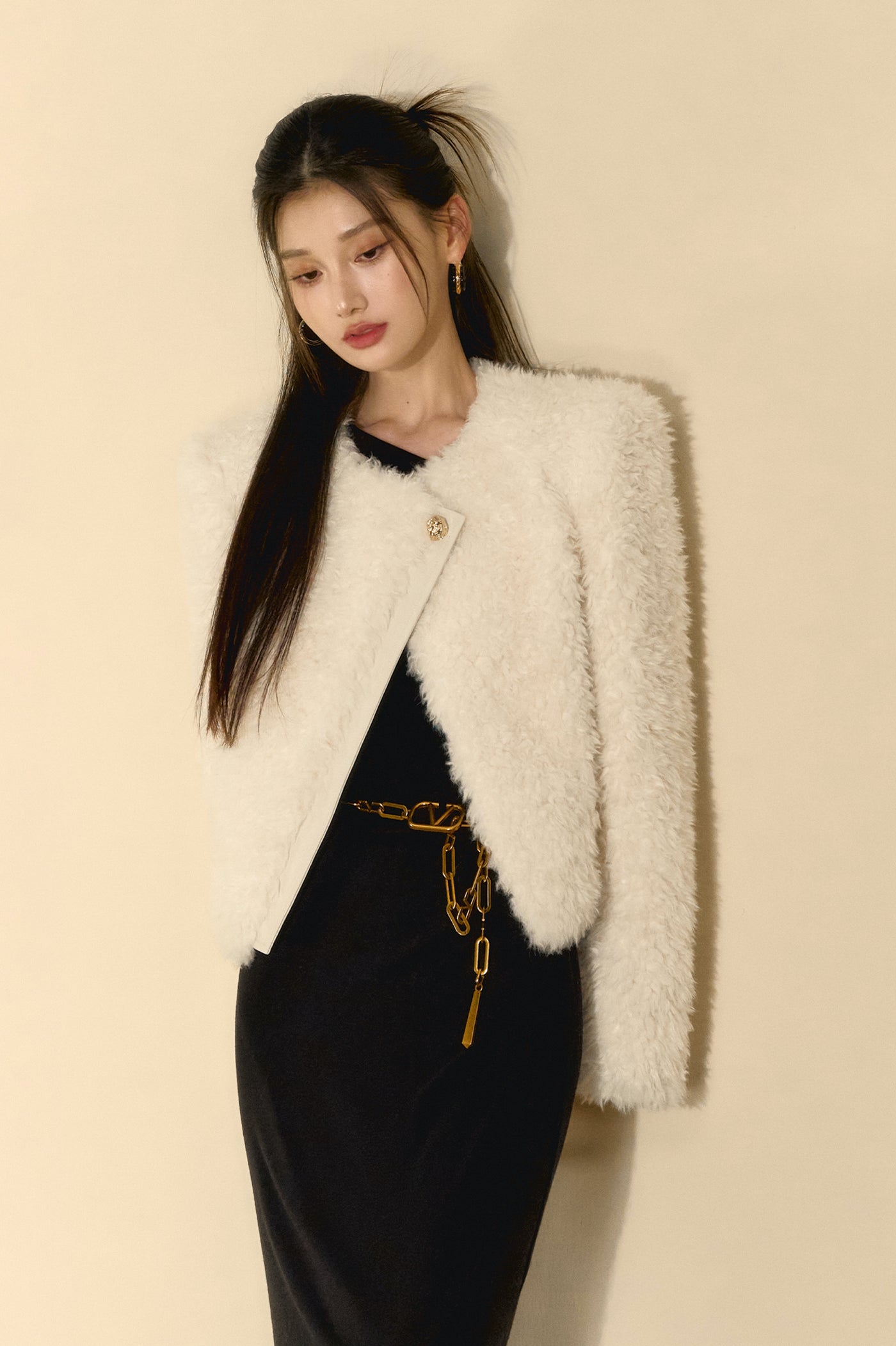 Eco-friendly Fur Asymmetrical Warm Iimitation Lambswool Short Jacket OSH0095