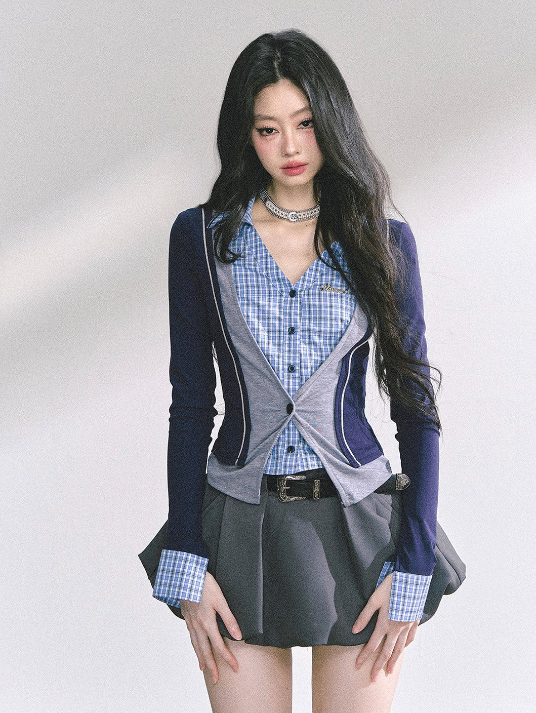 Fake Two-Piece V-neck Shirt DIA0543