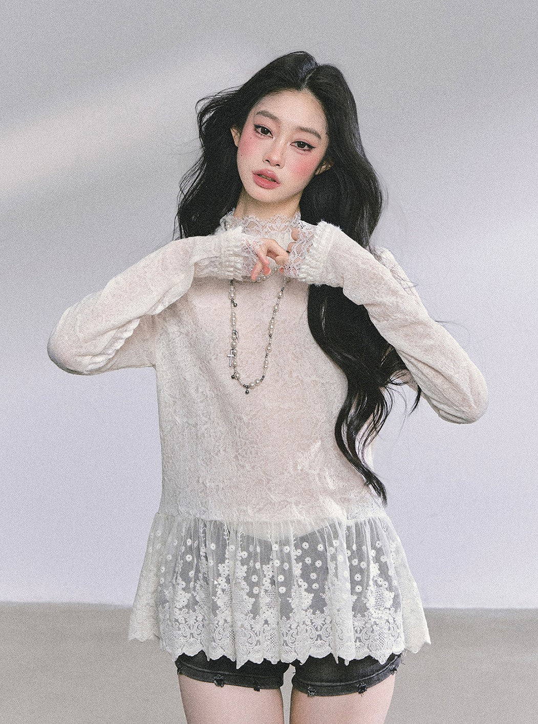 Half Turtleneck Lace Thin Shirt DIA0581
