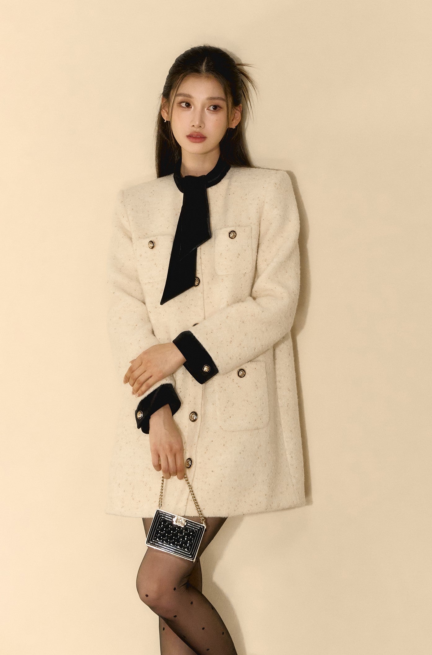 French Style High-end Bow Gold Button Contrast Coat OSH0086