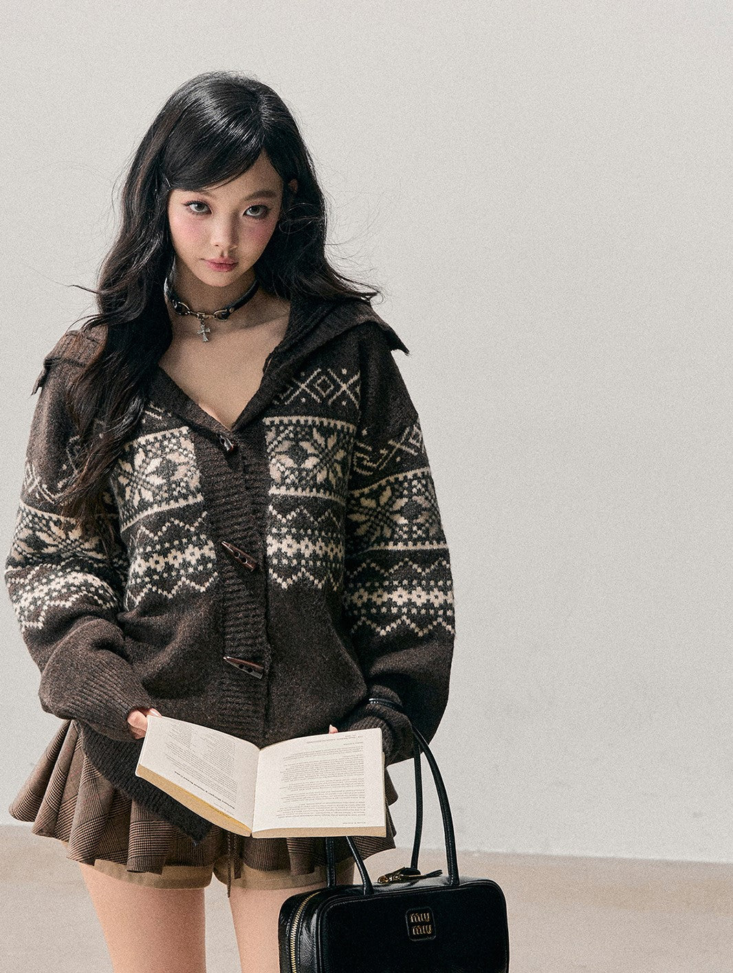 Horn Button Nordic Pattern Cardigan DIA0761