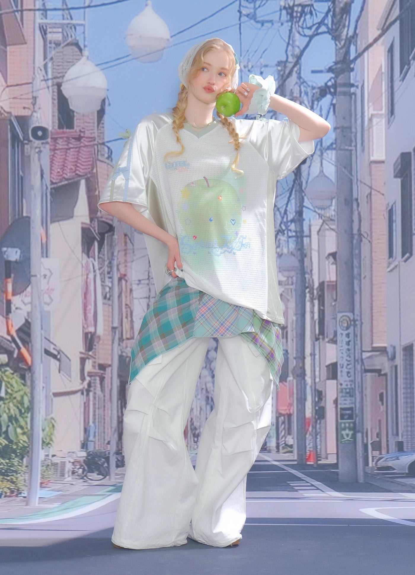 Apple Print Sports Style V-neck T-shirt ZIZ0286
